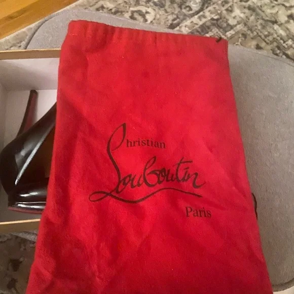 Authentic Christian Louboutin “NEW SIMPLE PUMP 120 patent-. European size 40.5 - Picture 2 of 6